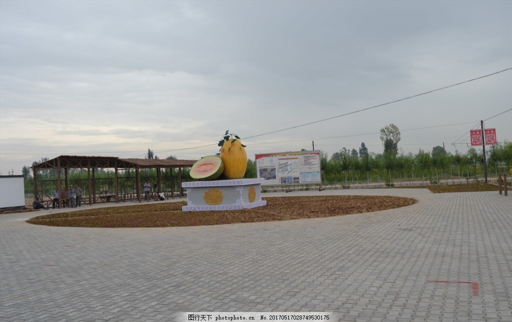 内蒙古五原县新农村建设广场图片